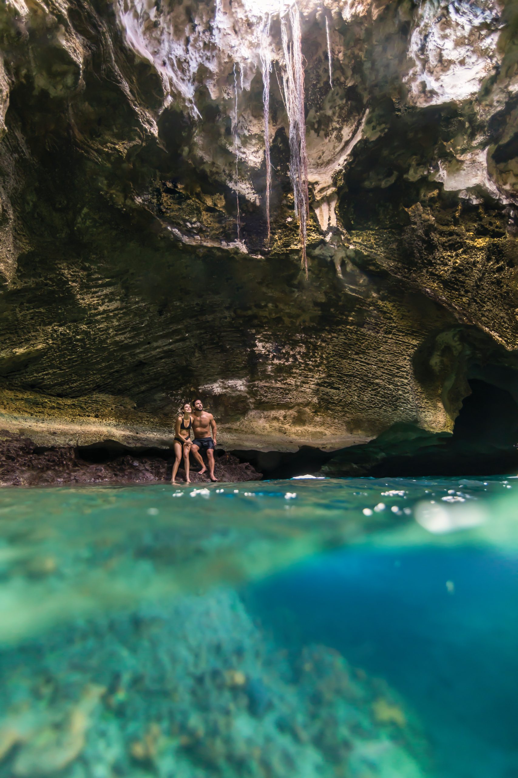 Exploring the Majestic Underwater Beauty of Thunderball Grotto